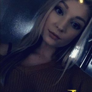 Meet your Posher, Deb